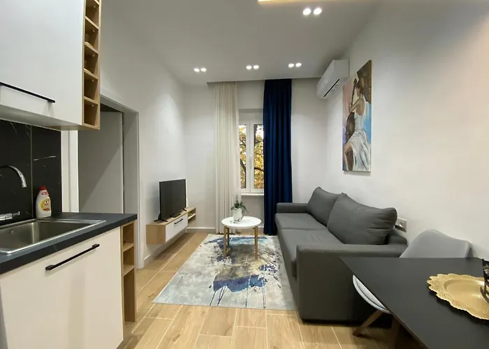 Apartament In Blloku In Front Of Taiwan