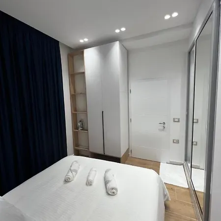 Apartament In Blloku In Front Of Taiwan Tirana Exterior photo