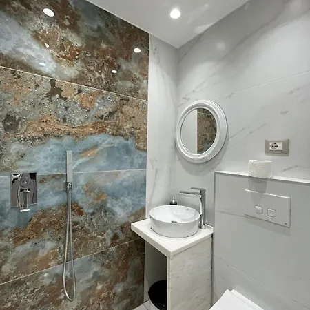 Apartament In Blloku In Front Of Taiwan Tirana Exterior photo