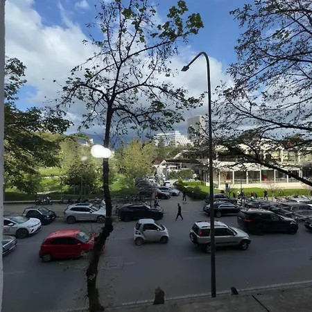 Apartament In Blloku In Front Of Taiwan Tirana Exterior photo