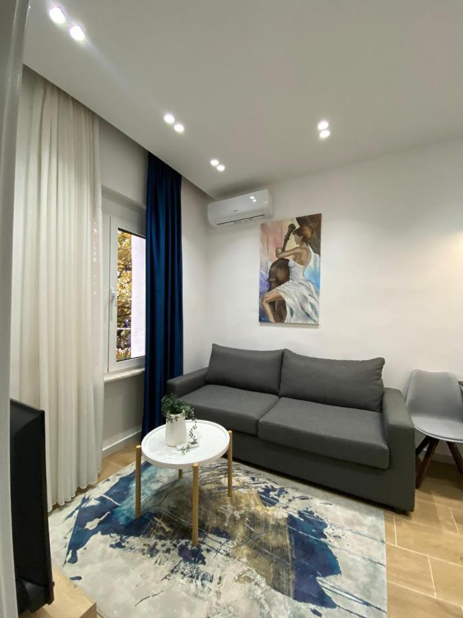 Apartamento In Blloku In Front Of Taiwan Tirana